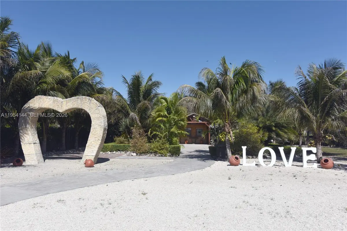 19651 SW 168th St, Miami, FL 33187 - #1