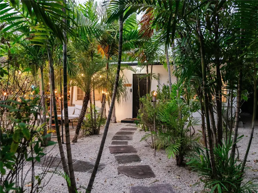 725 SW 2nd Ct, Fort Lauderdale, FL 33312 - Image #3