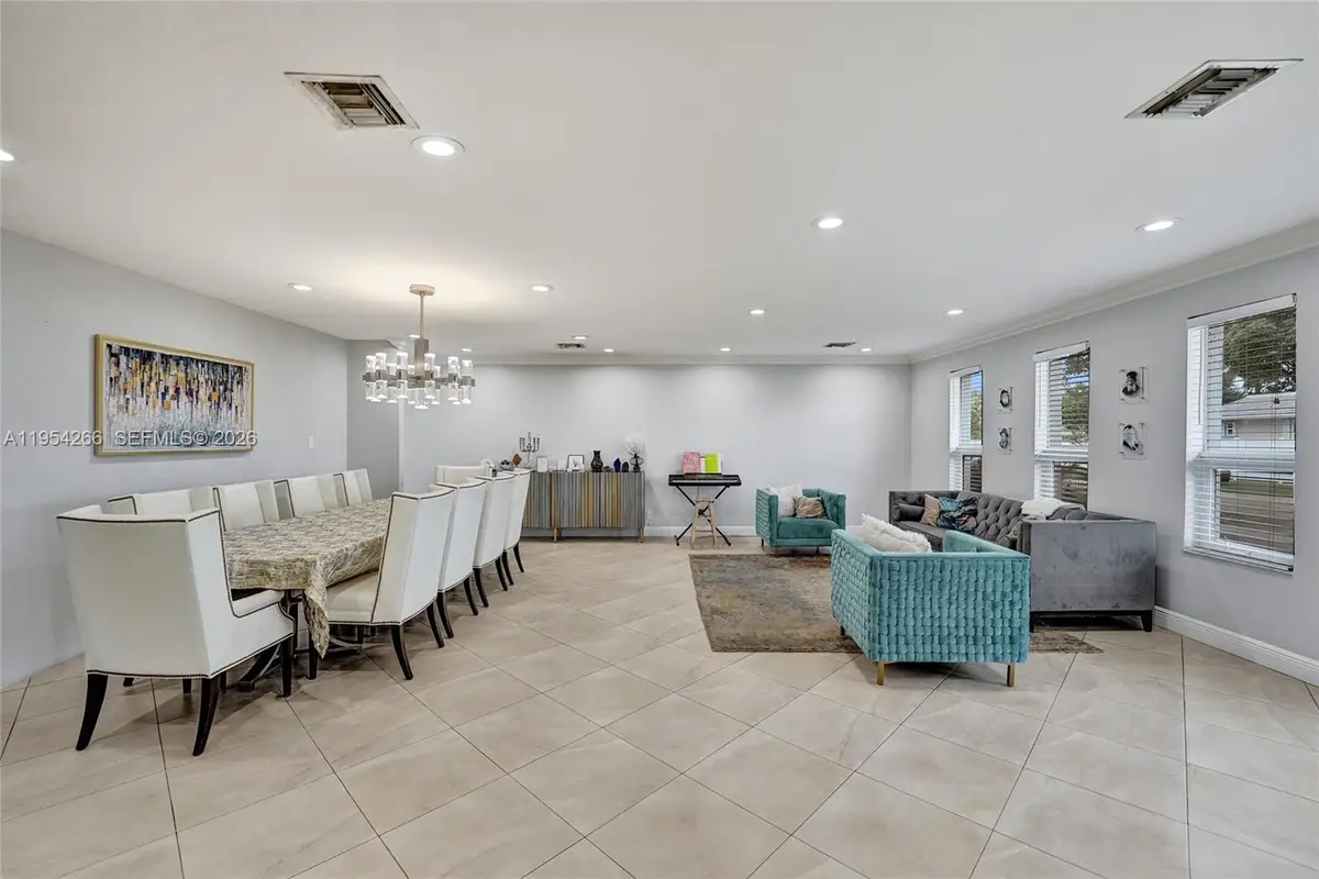 3671 N 47th Ave, Hollywood, FL 33021 - Image #1