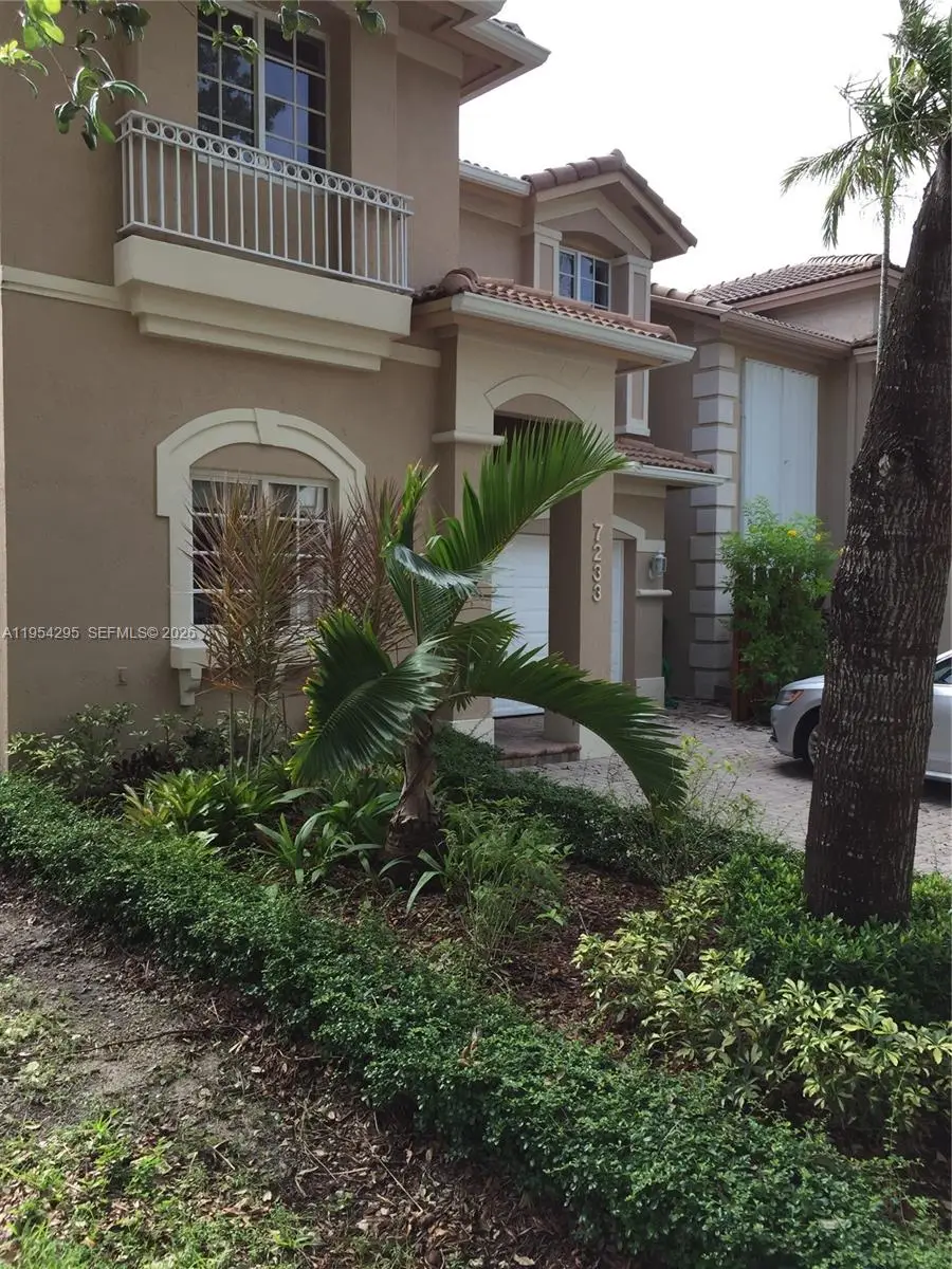 7233 NW 113th Ct, Doral, FL 33178 - Image #1