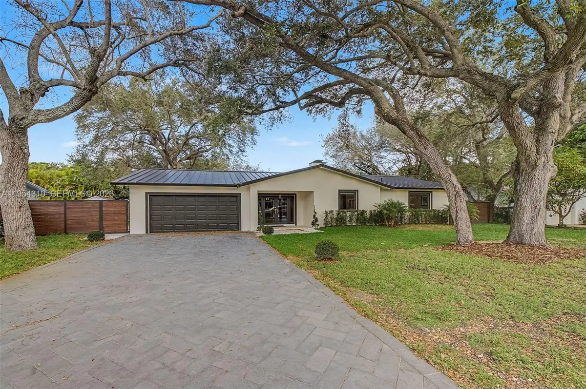 7505 SW 167th St, Palmetto Bay, FL 33157 - Image #1