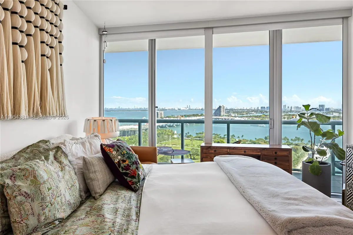 888 Biscayne Blvd #2009, Miami, FL 33132 - Image #1