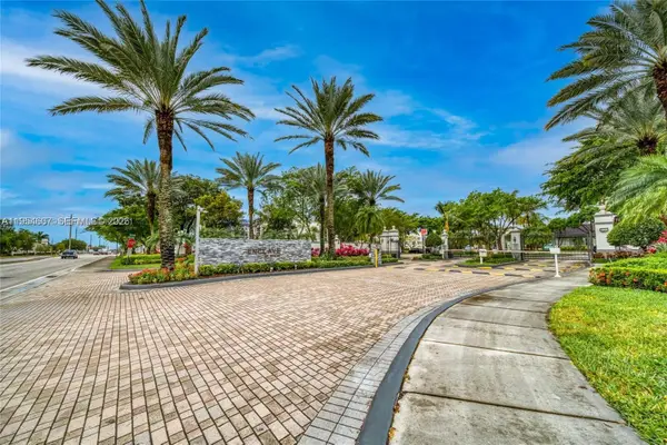 4360 NW 107th Ave #207, Doral, FL 33178