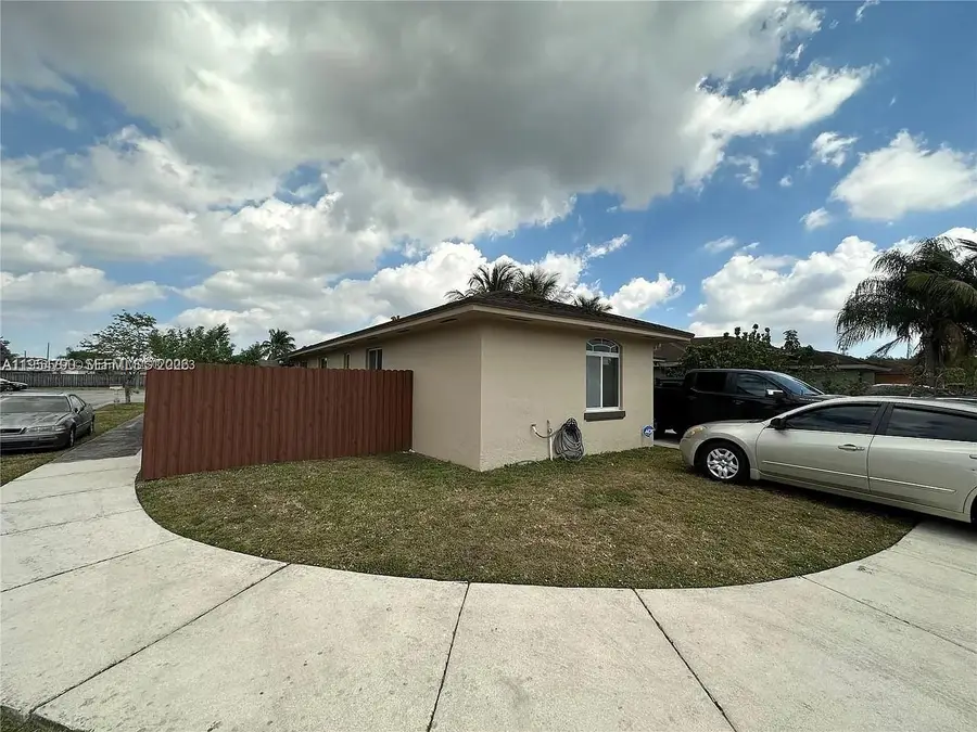 3783 NW 201st Ter, Miami Gardens, FL 33055 - Image #2