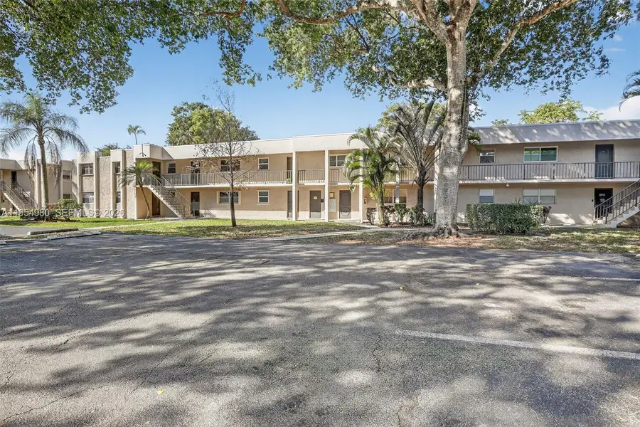 8523 Old Country Mnr #520, Davie, FL 33328 - Image #3