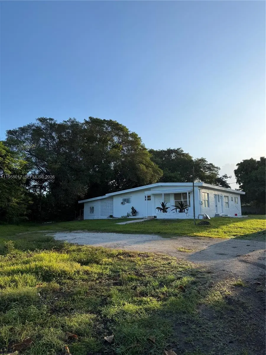6845 SW 97th Ave, Miami, FL 33173 - Image #1