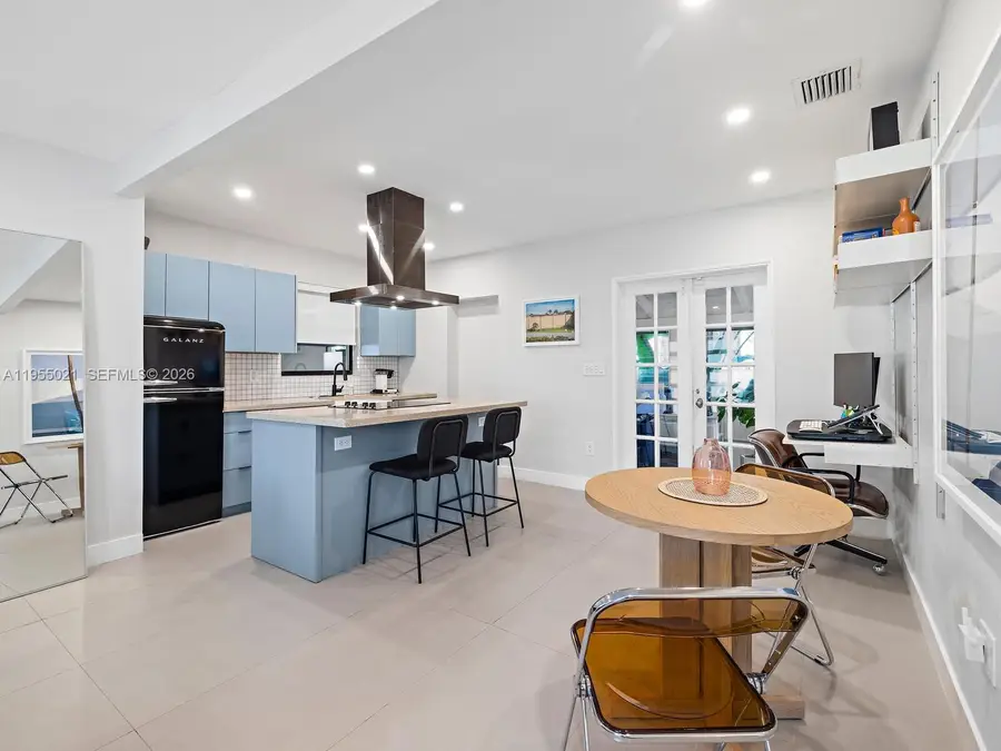 1009 NW 11th Ct, Miami, FL 33136 - Image #2