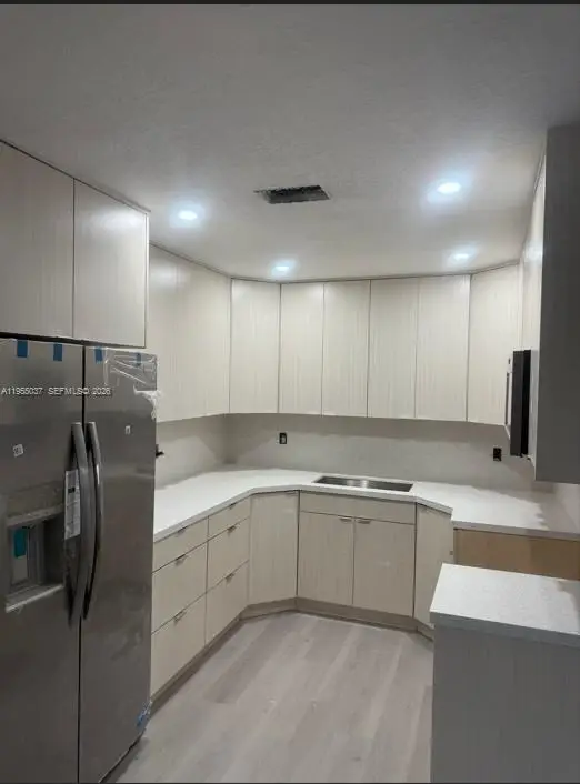 3021 W 76th St #C-201, Hialeah, FL 33018 - Image #1