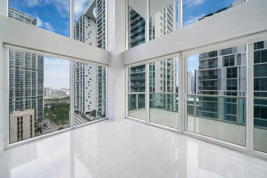 41 SE 5th St #1202, Miami, FL 33131 - Image #3