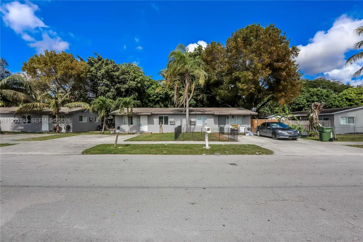 901 NW 11th St, Homestead, FL 33030 - Image #1