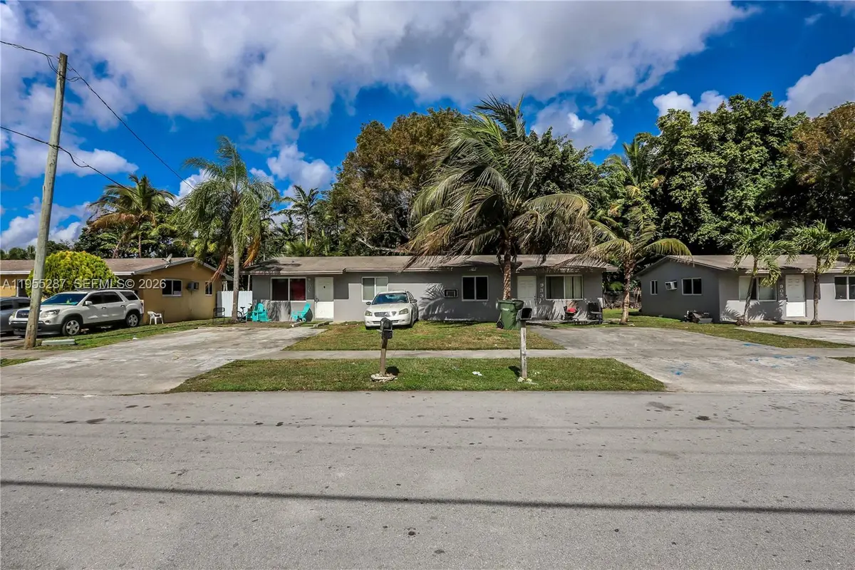 933 NW 11th St, Homestead, FL 33030 - Image #1