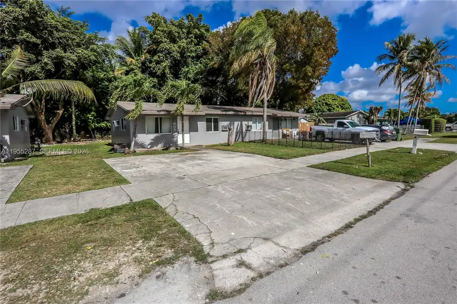 933 NW 11th St, Homestead, FL 33030 - Image #3