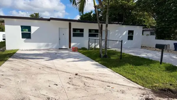 12101 SW 215th St, Miami, FL 33177