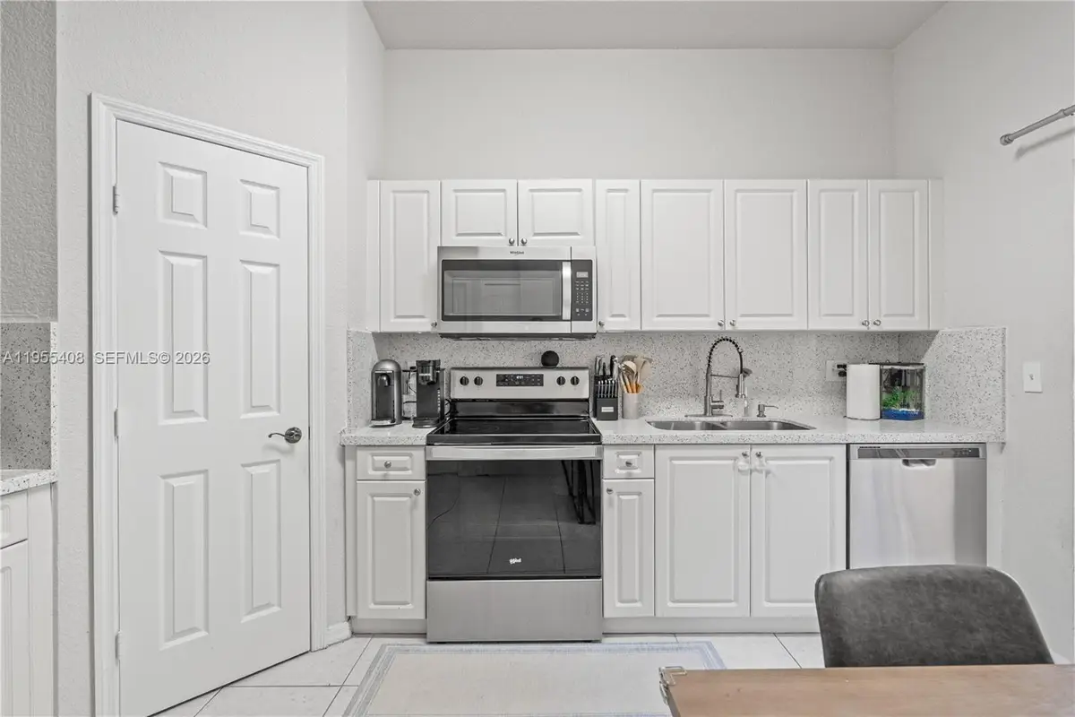 1940 SE 24th Ter #1940, Homestead, FL 33035 - Image #1