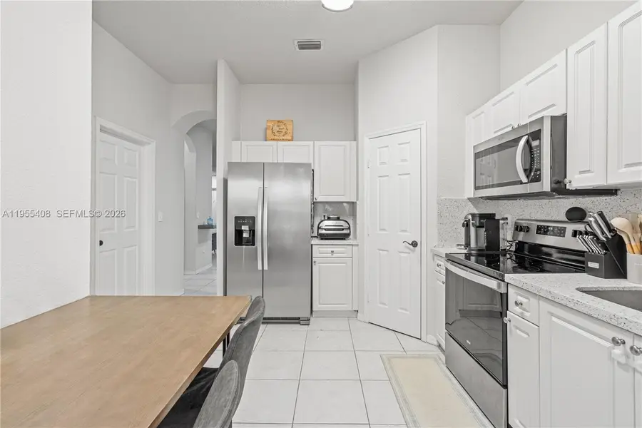 1940 SE 24th Ter #1940, Homestead, FL 33035 - Image #3