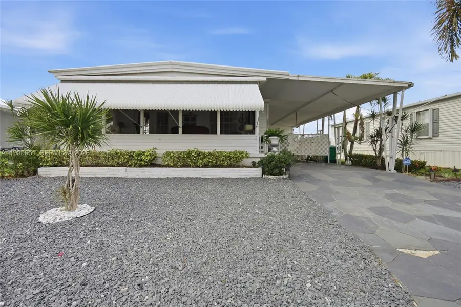 1981 SW 83rd Ave, Davie, FL 33324 - Image #2