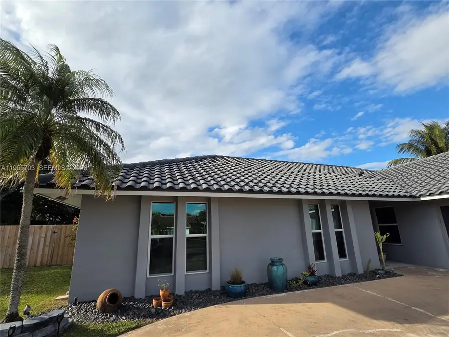 6975 Bianchini Circle, Boca Raton, FL 33433 - Image #2