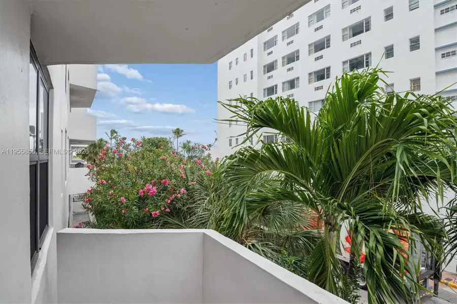 4301 Collins Ave #202, Miami Beach, FL 33140 - #2