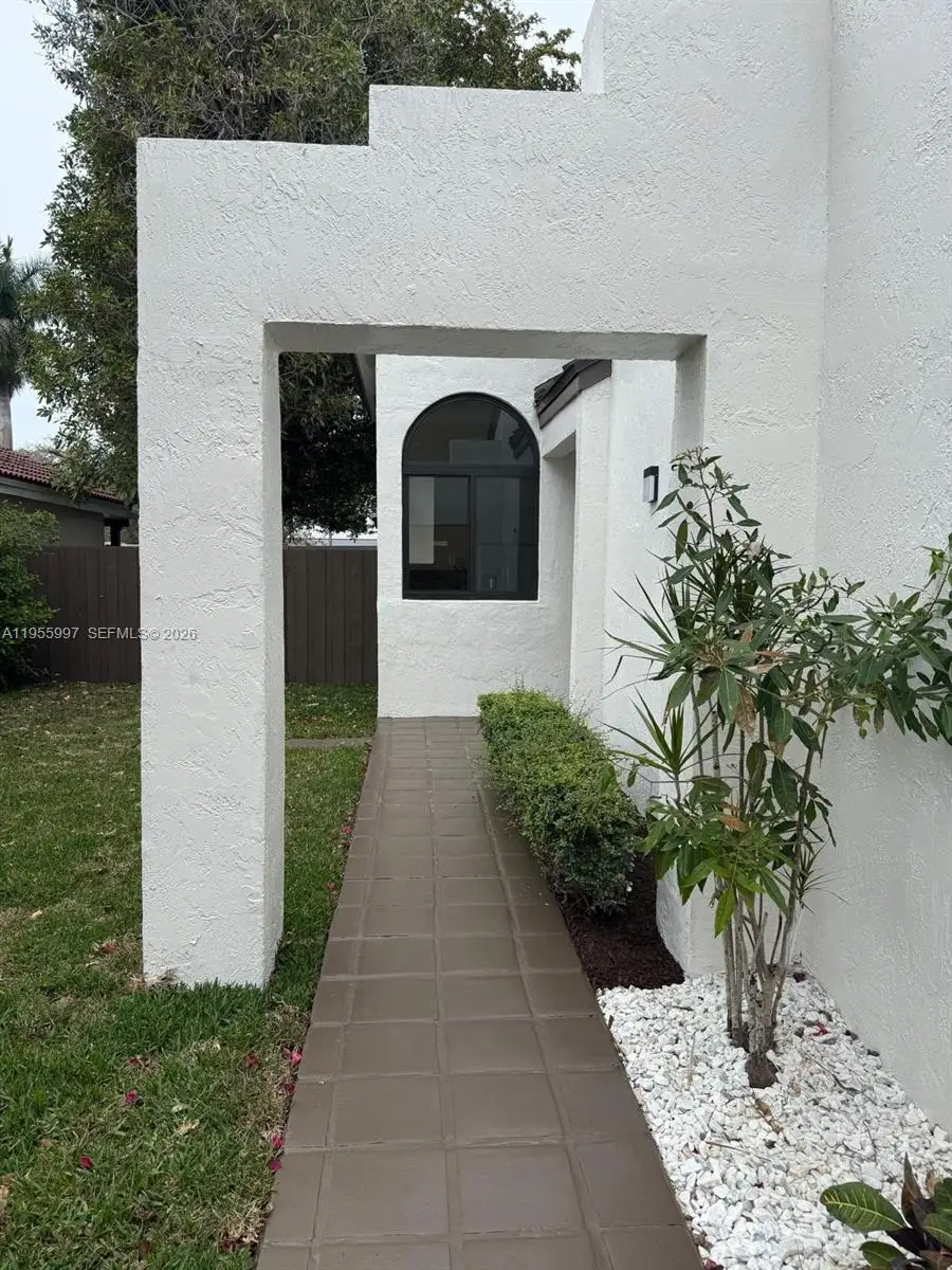 11260 SW 157th Ct, Miami, FL 33196 - Image #2