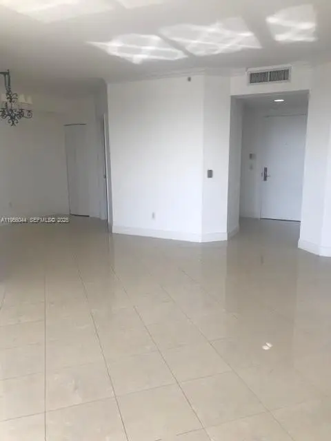 Address Withheld By Seller, Miami Beach, FL 33140 - Image #2