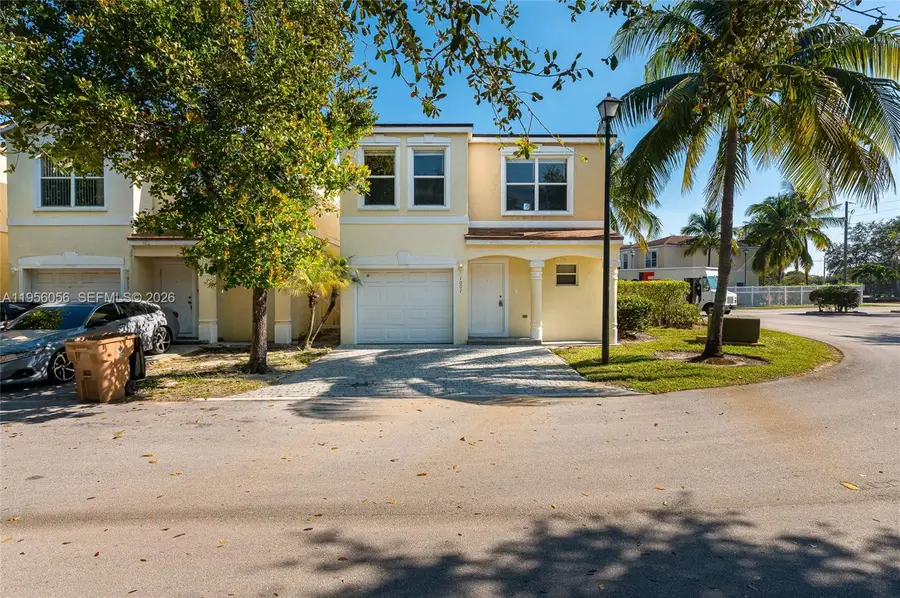 1001 SW 15th St, Deerfield Beach, FL 33441 - Image #2