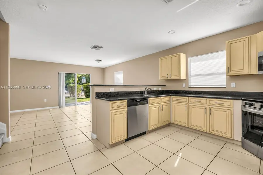 1001 SW 15th St, Deerfield Beach, FL 33441 - Image #3