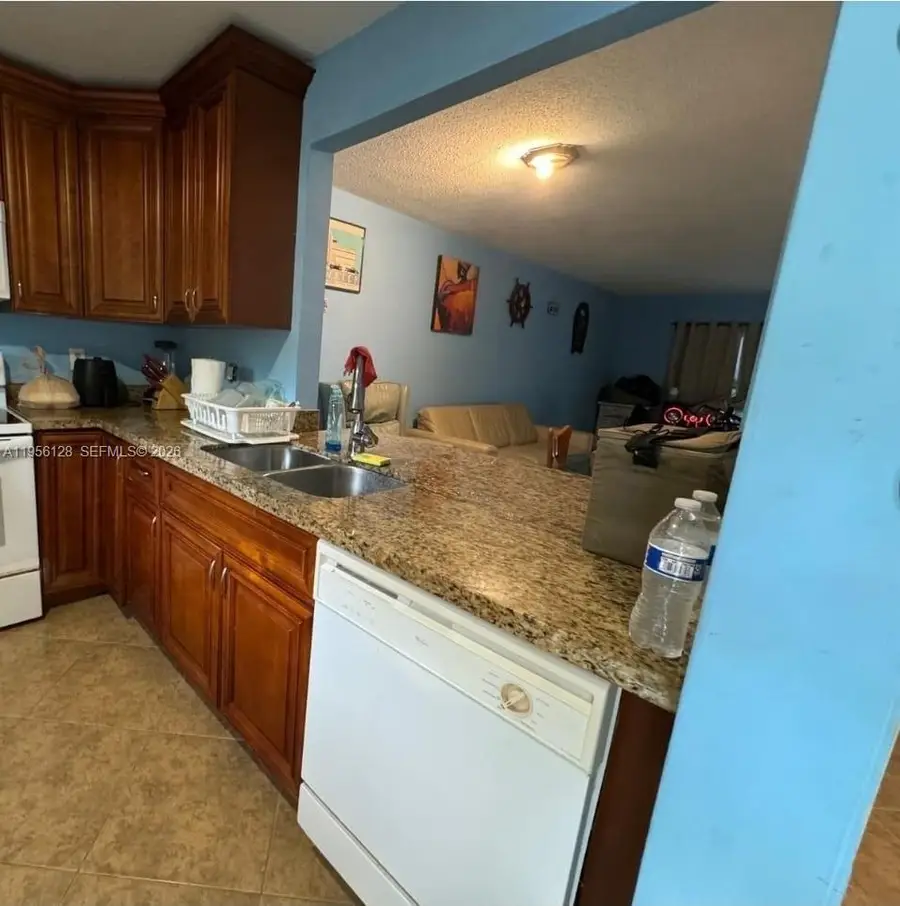 4321 NW 9th Ave #104, Deerfield Beach, FL 33064 - Image #2