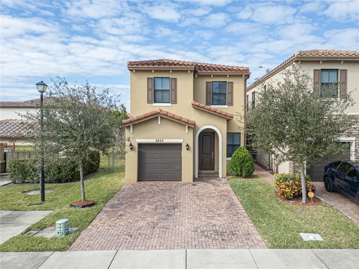 5203 NW 50th Ter, Tamarac, FL 33319 - Image #1