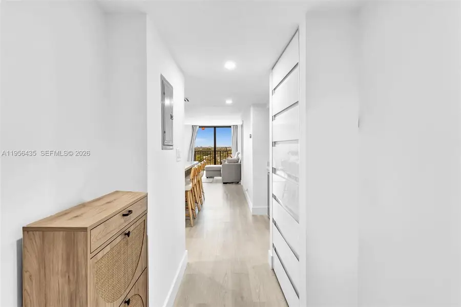 2625 Collins Ave #1109, Miami Beach, FL 33140 - Image #3