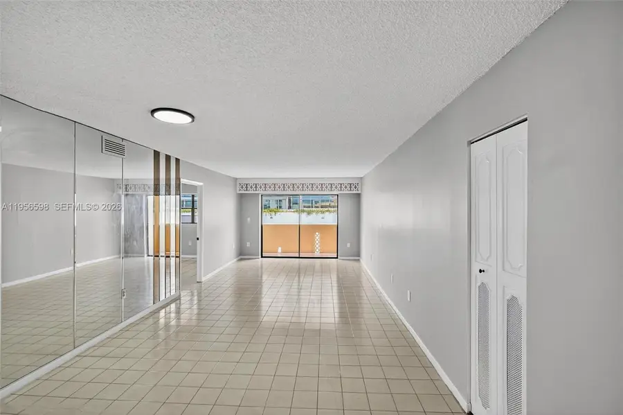 2924 Collins Avenue #501, Miami Beach, FL 33140 - Image #3