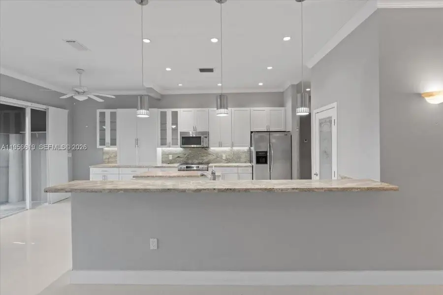 16640 NW 86th Ct, Miami Lakes, FL 33016 - #2