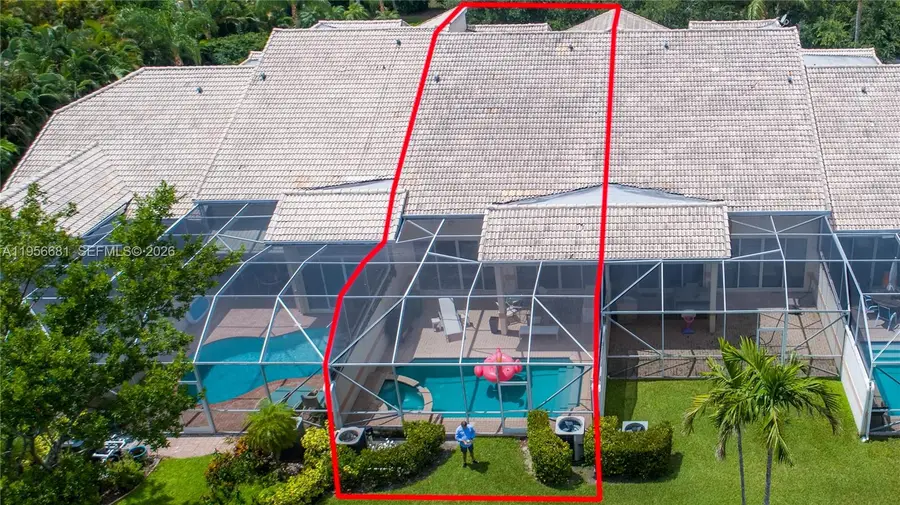 712 W Palm Aire Dr, Pompano Beach, FL 33069 - Image #2