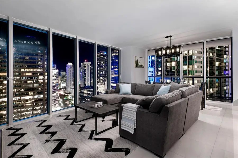 485 Brickell Ave #3208, Miami, FL 33131 - Image #2