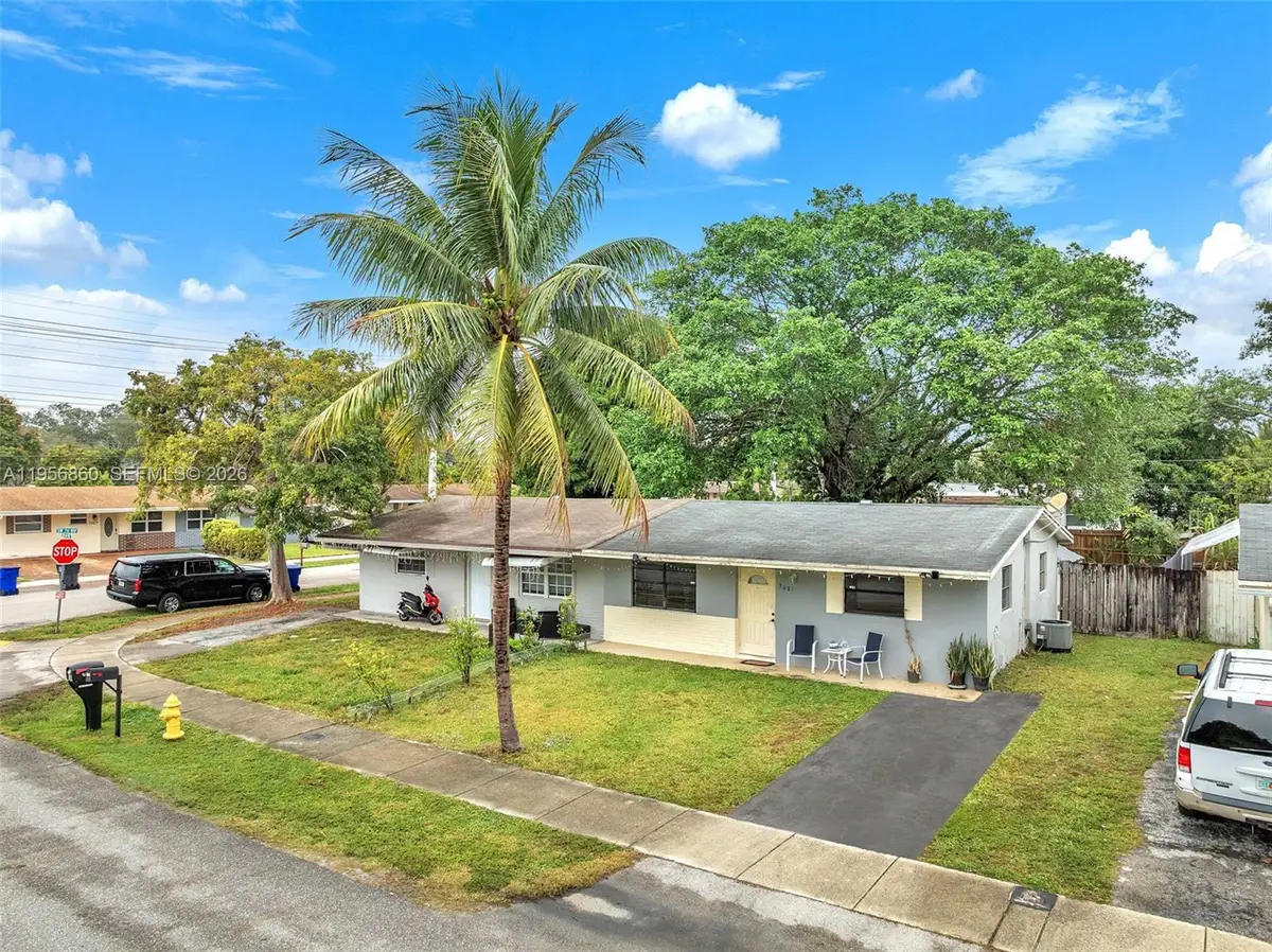 7021 SW 19th Pl, North Lauderdale, FL 33068 - Image #1