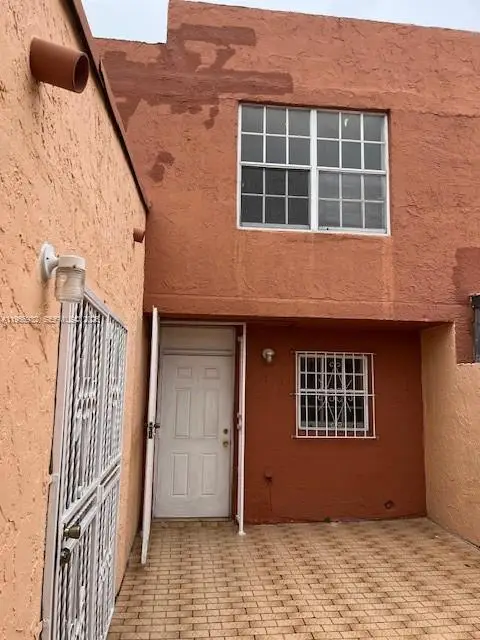 4250 W 11th Ln #43, Hialeah, FL 33012 - Image #2