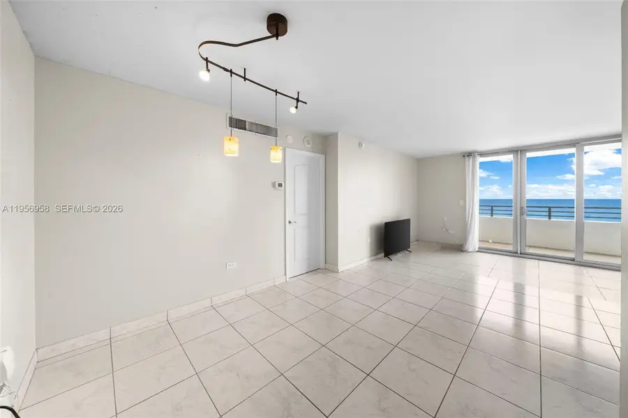 5555 Collins Ave #6E, Miami Beach, FL 33140 - Image #2