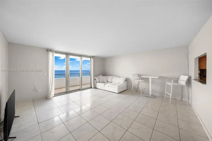 5555 Collins Ave #6E, Miami Beach, FL 33140 - Image #3