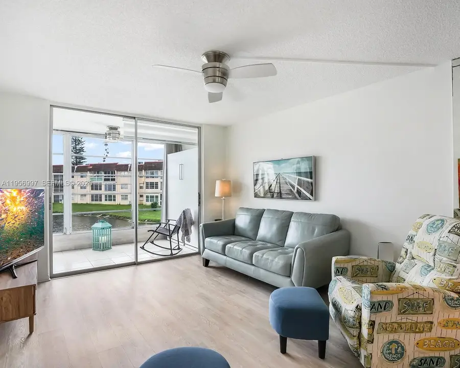 8861 Sunrise Lakes Blvd #205, Sunrise, FL 33322 - Image #2