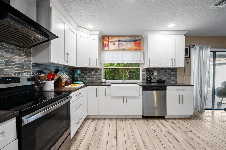 10873 NW 10th Pl, Coral Springs, FL 33071 - #3