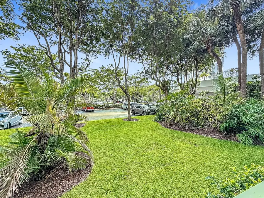 3731 N Country Club Dr #126, Aventura, FL 33180 - #3
