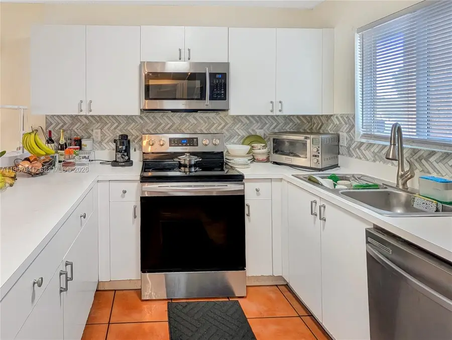 6205 Kendale Lakes Cir #289, Miami, FL 33183 - Image #2