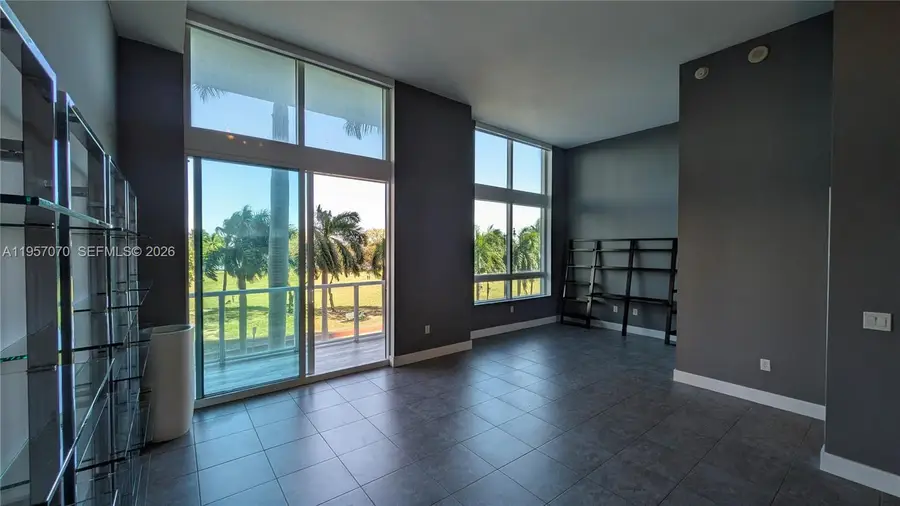 1900 N Bayshore Dr #505, Miami, FL 33132 - Image #3