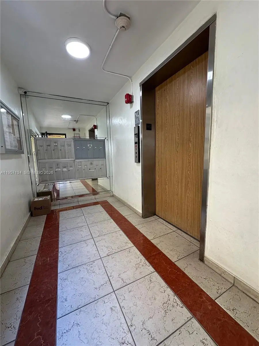1334 Collins Ave #204, Miami Beach, FL 33139 - Image #3