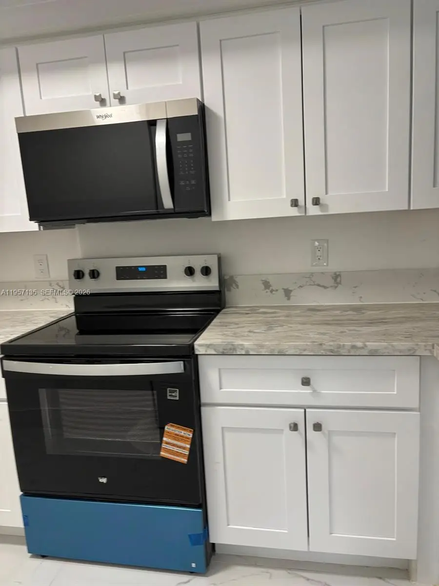18840 NW 57th Ave #301, Hialeah, FL 33015 - Image #2