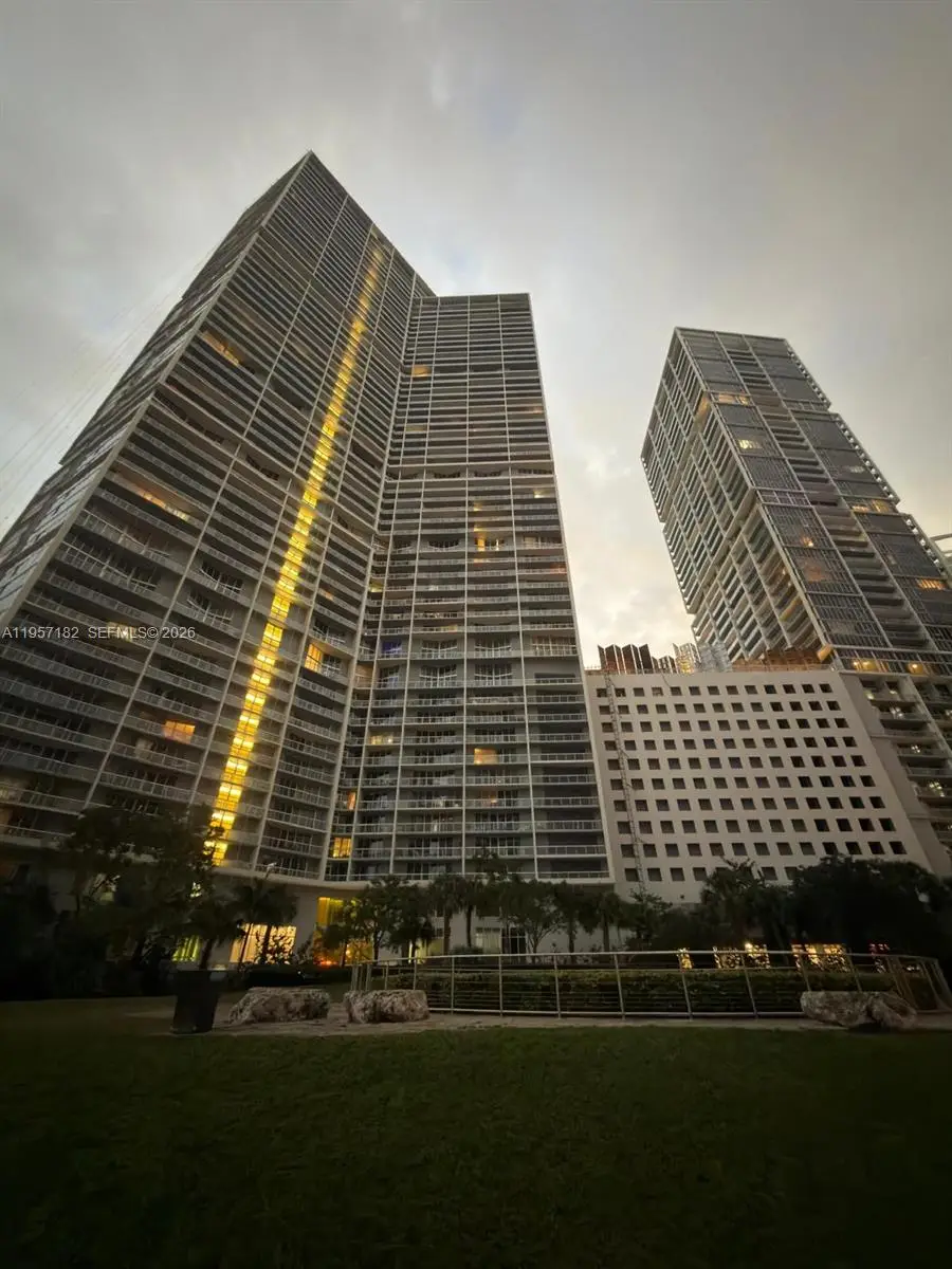 465 Brickell Ave #3804, Miami, FL 33131 - Image #2
