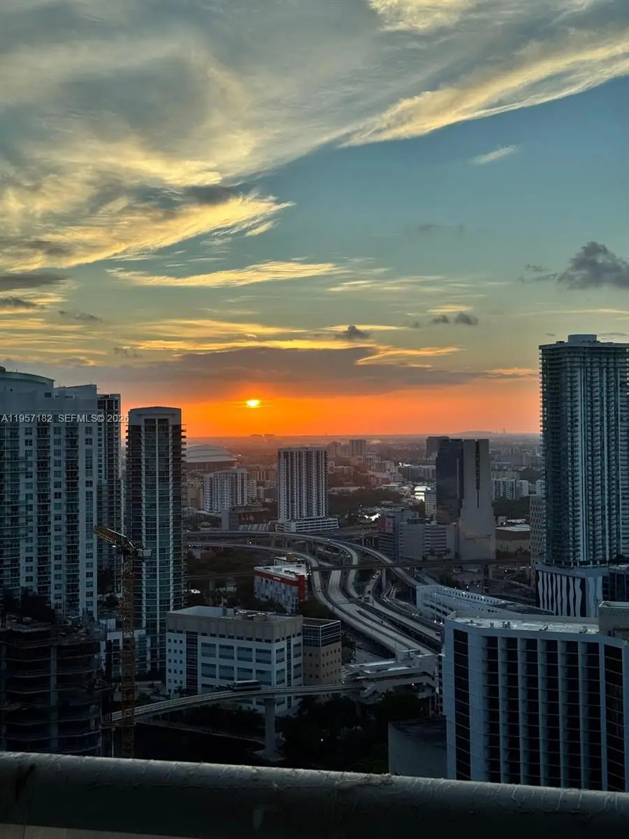 465 Brickell Ave #3804, Miami, FL 33131 - Image #3