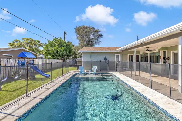 11900 NW 29th Mnr, Sunrise, FL 33323