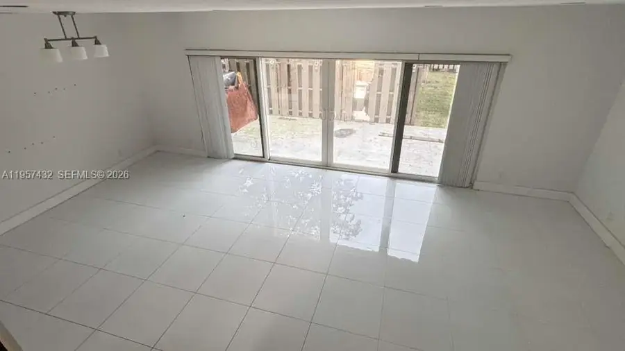 8195 NW 8th Manor #3, Plantation, FL 33324 - Image #3