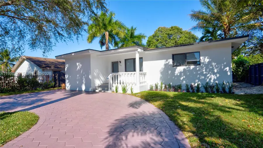 315 NE 160th Ter, Miami, FL 33162 - Image #3