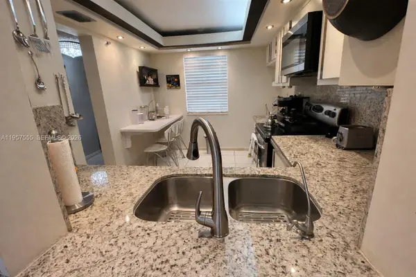 3910 Inverrary Blvd #603-B, Lauderhill, FL 33319